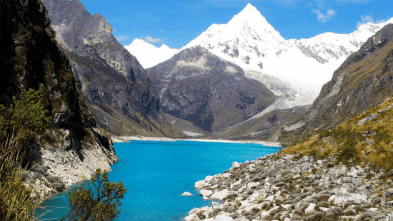 ancash-trekking-to-paron-lagoon-with-entrance-full-day