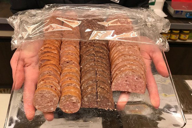 anchorage-city-tour-w-taste-of-wild-smoked-salmon-reindeer-sausage