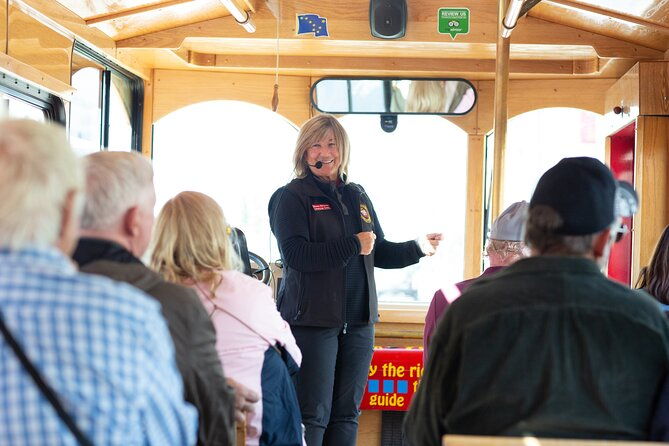 anchorage-trolleys-deluxe-city-tour