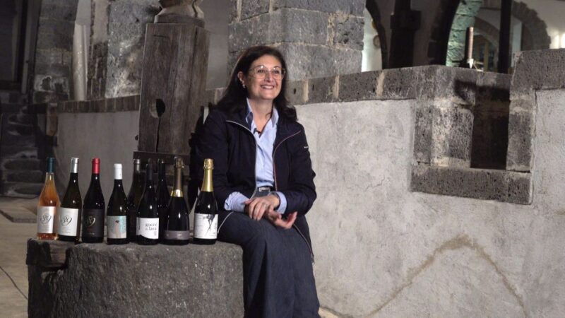 ancient-wine-cellar-on-mascali-with-slow-food-tasting