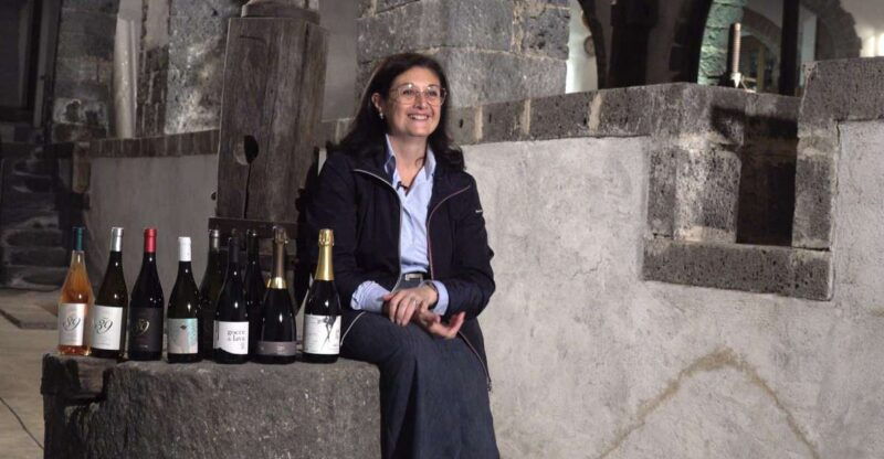 ancient-wine-cellar-on-mascali-with-slow-food-tasting