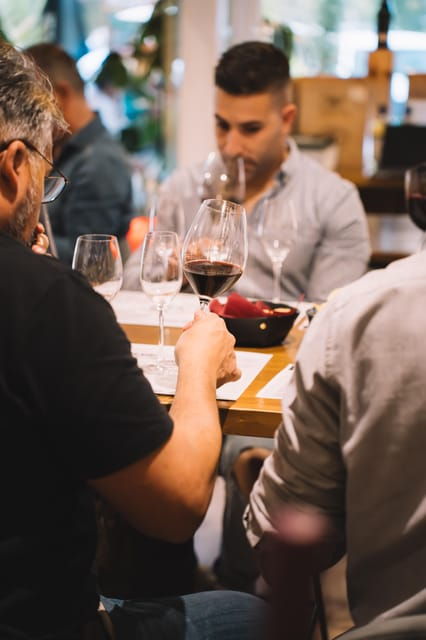 andalusian-wine-tasting-in-cala-de-mijas-4-top-winestapas