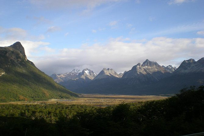andes-crossing-escondido-and-fagnano-lakes-with-lamb-included
