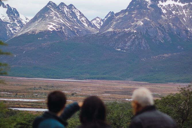 andes-crossing-escondido-and-fagnano-lakes-with-lamb-included