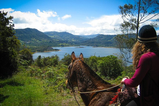 andes-mountains-horseback-riding