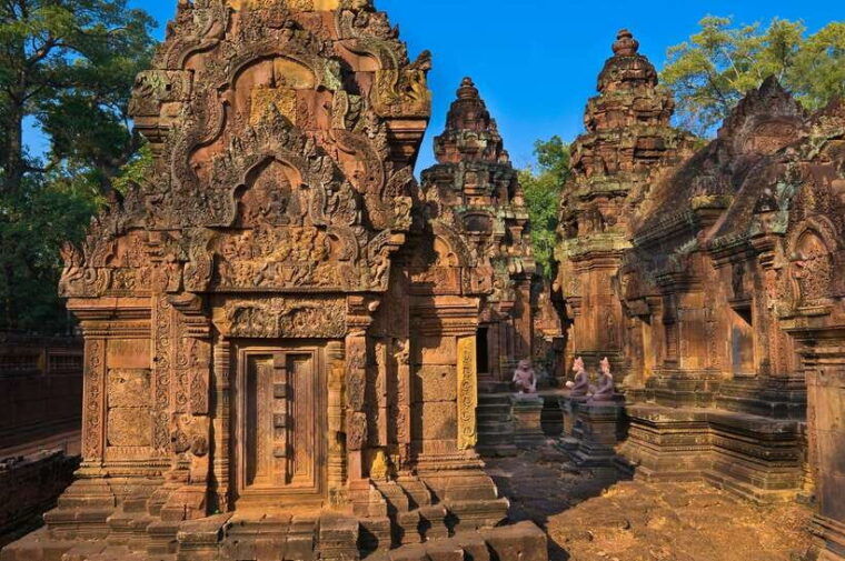 angkor-full-day-tour-full-intense-day-to-discover-the-most