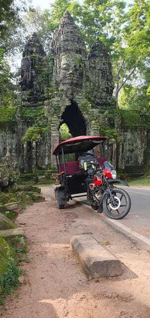 angkor-share-tour-by-tuk-tuk