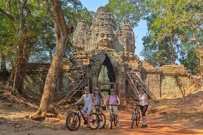 Angkor Sunrise Bike Tour with Breakfast & Lunch - Exploring the Angkor Sunrise Bike Tour with Breakfast & Lunch: An In-Depth Look