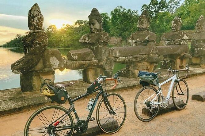 Angkor Sunrise Bike Tour with Breakfast & Lunch - What Travelers Say