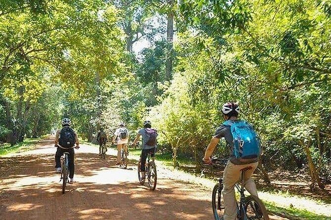 Angkor Sunrise Bike Tour with Breakfast & Lunch - Practical Details & Considerations