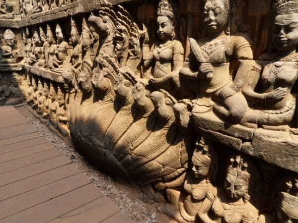 angkor-thom-afternoon-tour-by-tuk-tuk