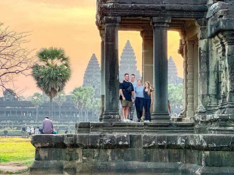 angkor-wat-1-day-with-sunrise-combined-tour-with-tuk-tuk