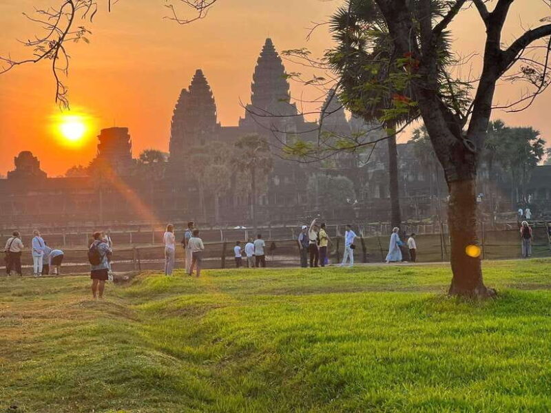 Angkor Wat 2-Day complex Sun rise & Sun set with Guided Tour - FAQs