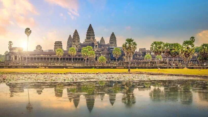angkor-wat-2-day-sunrise-and-floating-village-tour