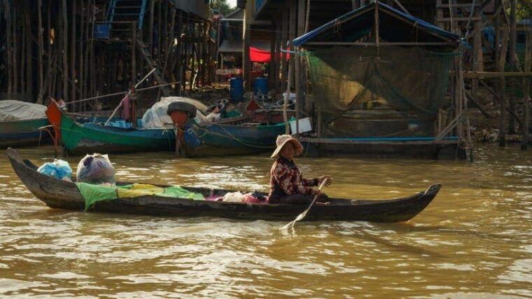 angkor-wat-2-day-sunrise-and-floating-village-tour