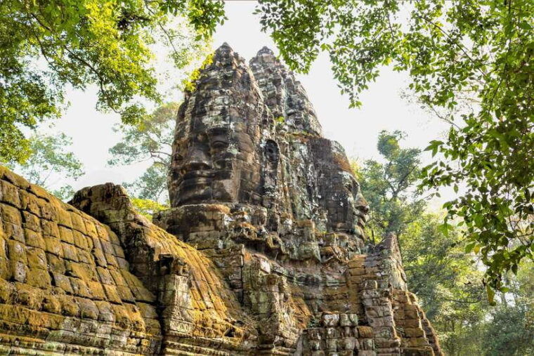angkor-wat-and-beyond-sunset-at-bakheng-tour