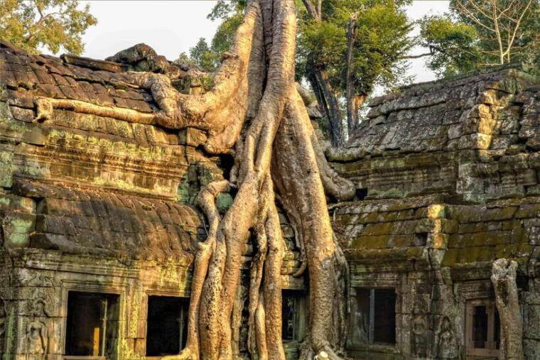 angkor-wat-and-beyond-sunset-at-bakheng-tour