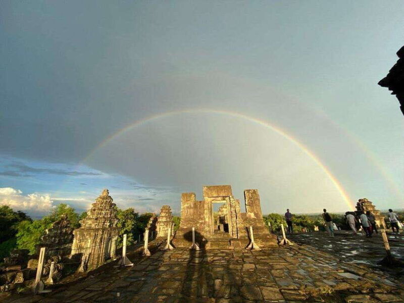 angkor-wat-angkor-thom-and-ta-prohm-day-trip-with-sunset