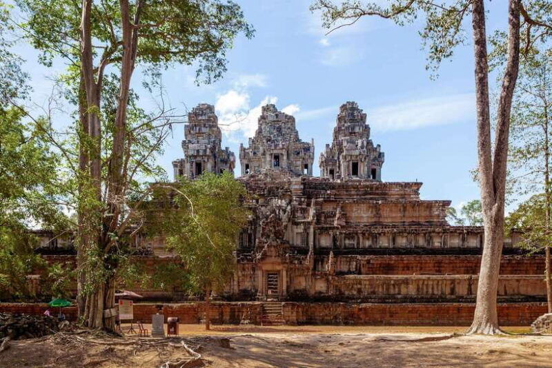 angkor-wat-explore-the-most-iconic-temples-private-tuk-tuk