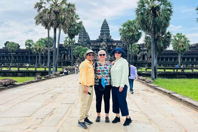 Angkor Wat Full-Day Private Tour  Bayon & Ta Prohm Highlights - What Reviewers Say About the Experience