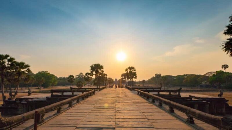 Angkor Wat Guided Joint-in Tour - The Experience in Context: What’s in It for You?