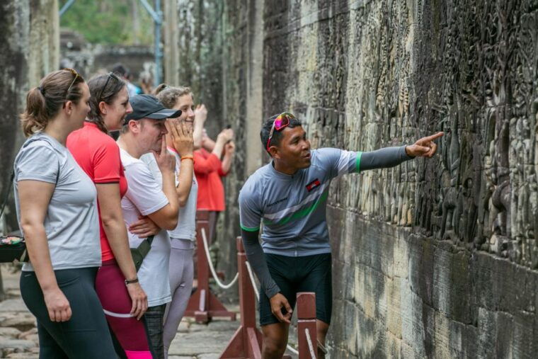angkor-wat-guided-sunrise-bike-tour-w-breakfast-and-lunch