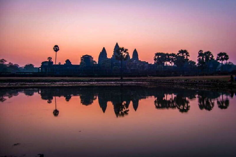 angkor-wat-highlights-and-sunrise-guided-tour