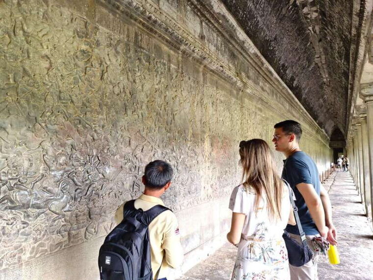 angkor-wat-highlights-and-sunrise-guided-tour