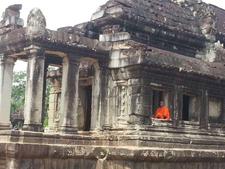 angkor-wat-small-circuit-private-tour-with-banteay-srei