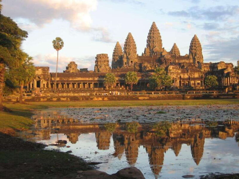 angkor-wat-small-group-tour-with-balloon-ride-and-lunch
