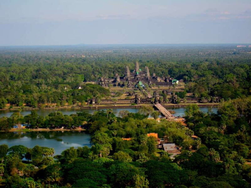 angkor-wat-small-group-tour-with-balloon-ride-and-lunch