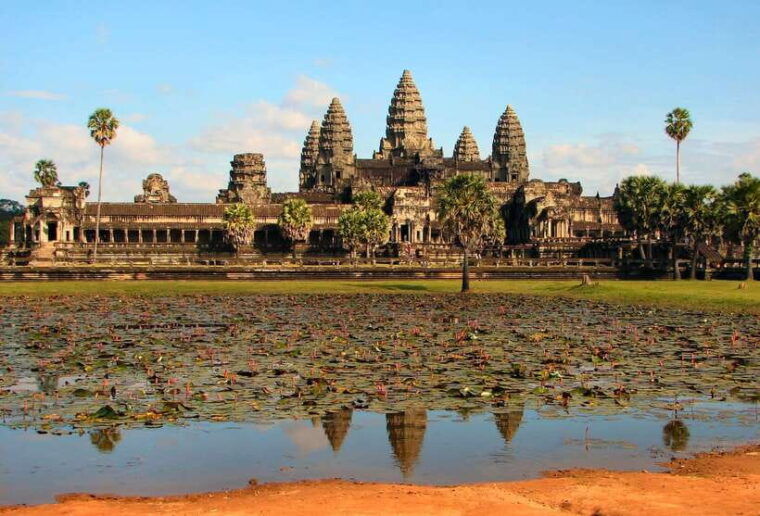 angkor-wat-small-group-tour-with-balloon-ride-and-lunch