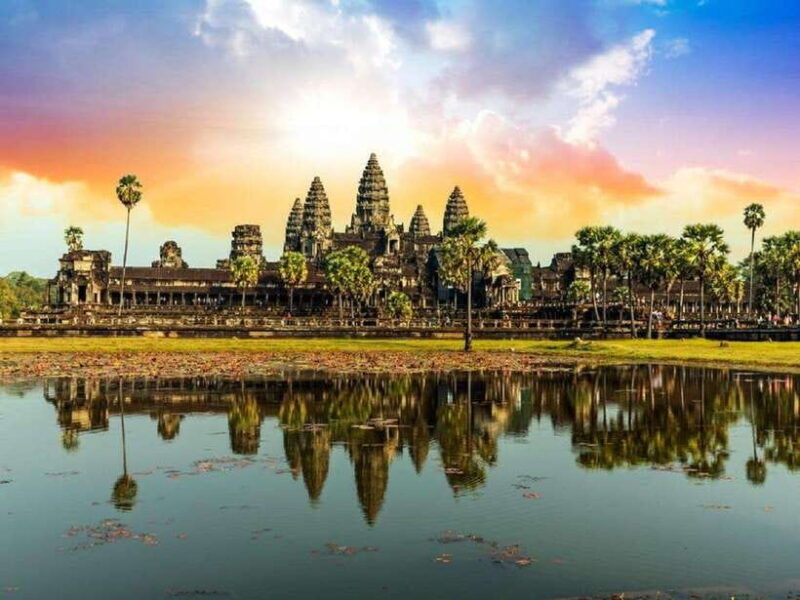 angkor-wat-small-tour-sunrise-with-private-tuk-tuk-2