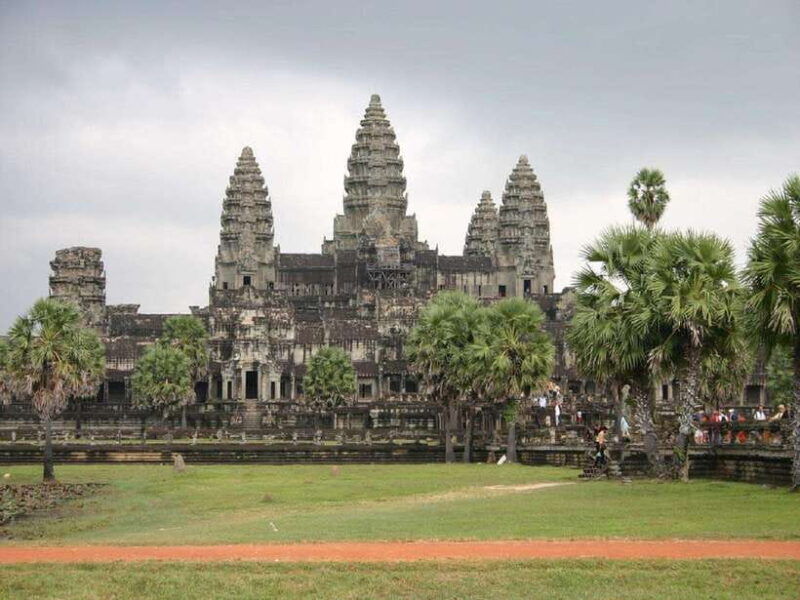 angkor-wat-small-tour-with-private-tuk-tuk