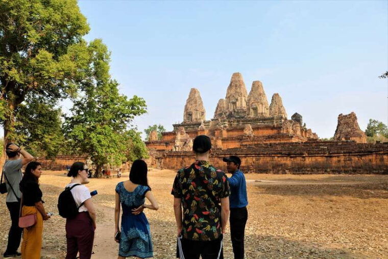 angkor-wat-sunrise-2-5-days-temples-tonle-sap-small-group