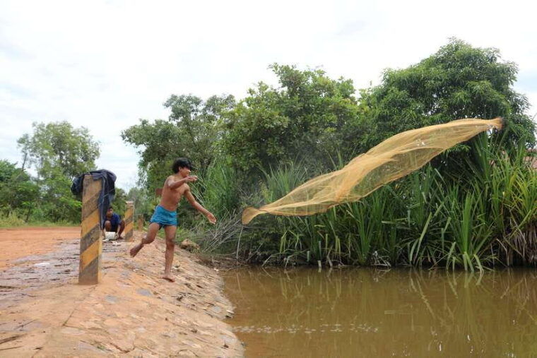 angkor-wat-sunrise-2-5-days-with-tonle-sap-lake-tour