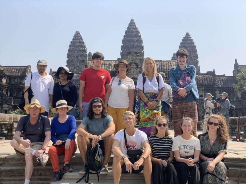 angkor-wat-sunrise-banteay-srei-bayon-ta-prohm-temple