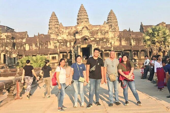 Angkor Wat Sunrise & Highlight The Most Iconic Temple - Key Points