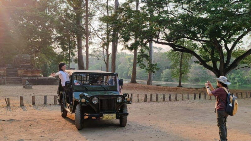 angkor-wat-sunrise-jeep-tour-with-handicraft-center-visit