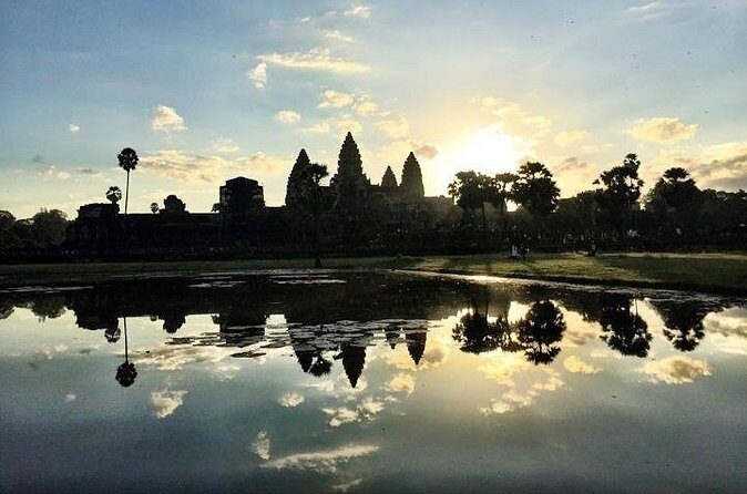 Angkor Wat Sunrise Private Tour - Authentic Insights from Reviewers