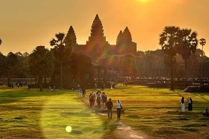Angkor Wat Sunrise Small Group Tour Including Breakfast - Transportation and Group Size