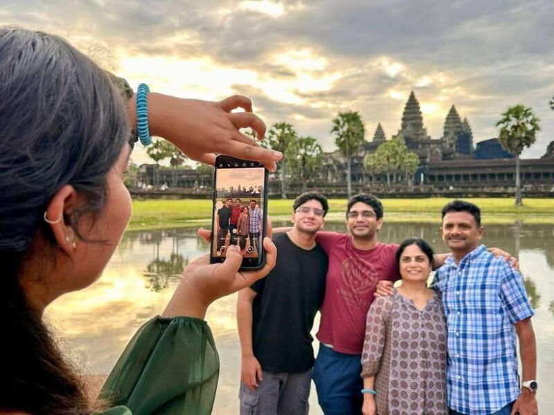 angkor-wat-sunrise-temple-tour-with-bayon-and-ta-prohm