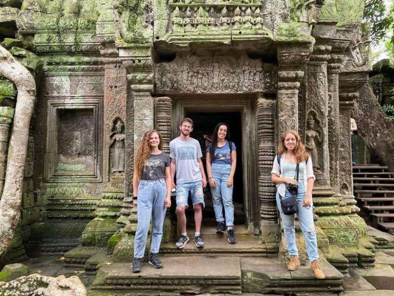 angkor-wat-sunrise-temple-tour-with-bayon-and-ta-prohm
