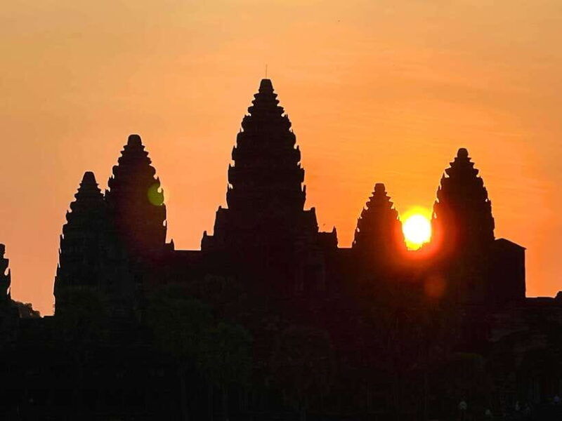 angkor-wat-sunrise-tonle-sap-lake-floating-village-tour