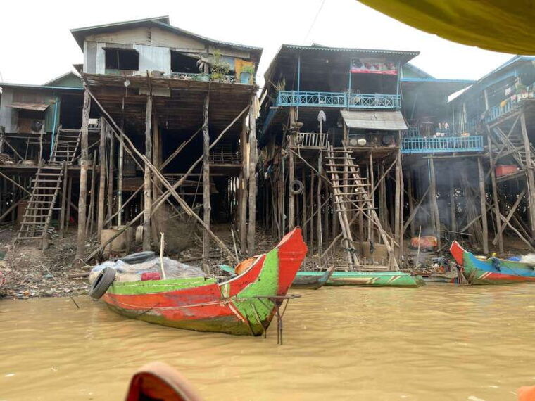 angkor-wat-sunrise-tonle-sap-lake-floating-village-tour