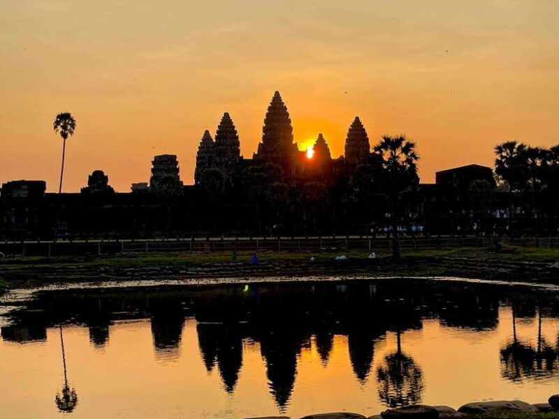 angkor-wat-sunrise-tour-in-siem-reap-small-group