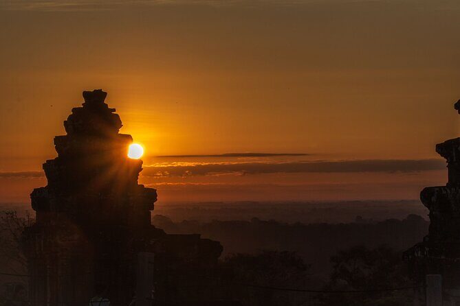 Angkor Wat Temple Sunset Shared Tour By Luxury Minivan - FAQ