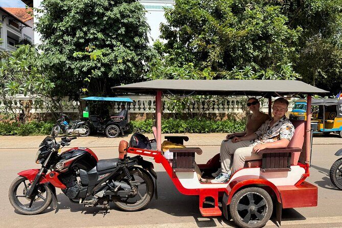 Angkor Wat Temple Tour with Private Tuk Tuk Driver - Key Points