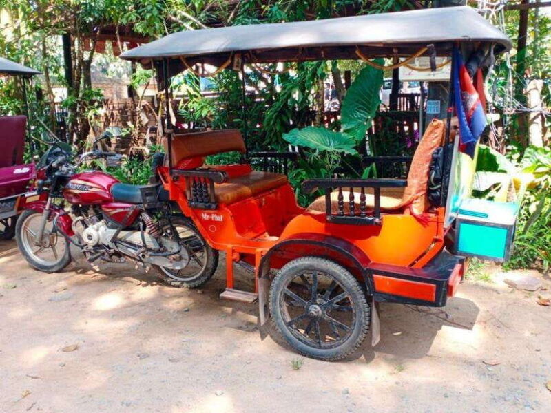 angkor-wat-tour-by-tuk-tuk-with-english-speaking-driver