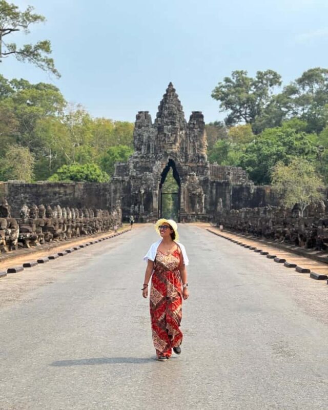 Angkor Wat Tuktuk Tour with Spanish/Italian Speaking Driver - The Itinerary: A Thoughtful Mix of Iconic and Hidden Gems